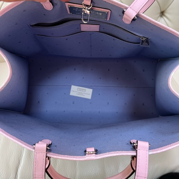 New Louis Vuitton OnTheGo Okinawa Special Edition Tote GM Leather Bag - Picture 7 of 11